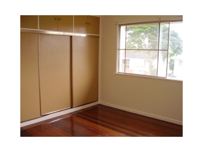 4 Bamber Street, Chermside West QLD 4032