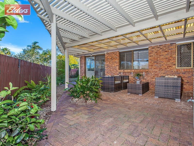 15 Bankhead Cresent, Stafford Heights QLD 4053