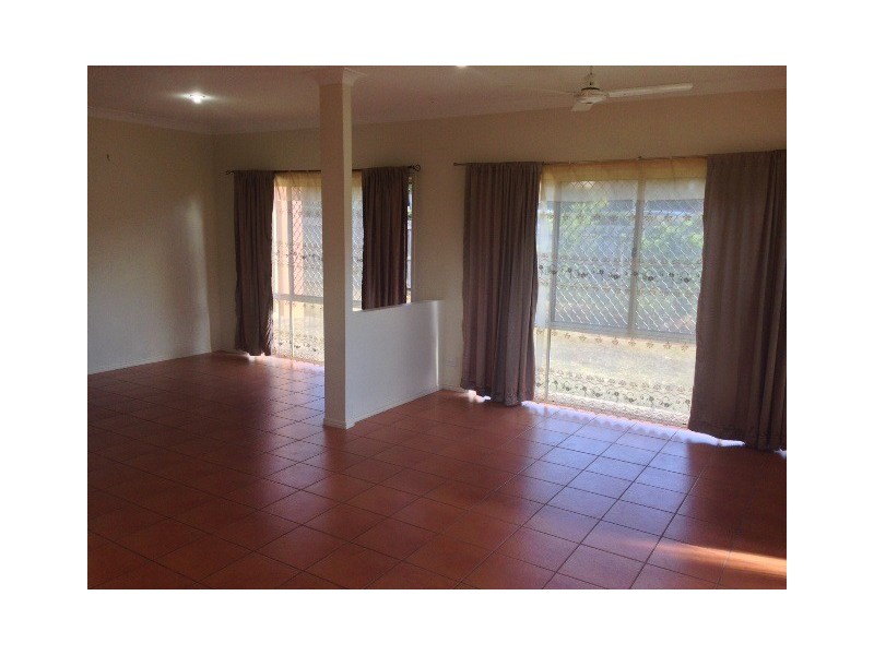 10 Lisa Street, Mcdowall QLD 4053