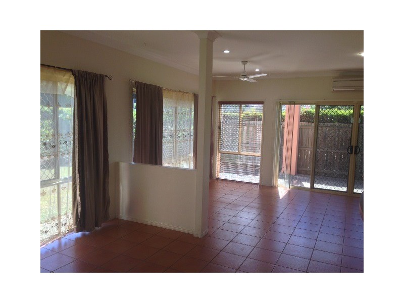 10 Lisa Street, Mcdowall QLD 4053