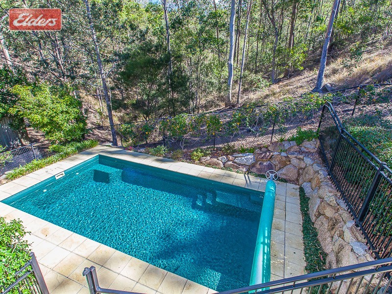 1 Alderwood Court, Ferny Hills QLD 4055