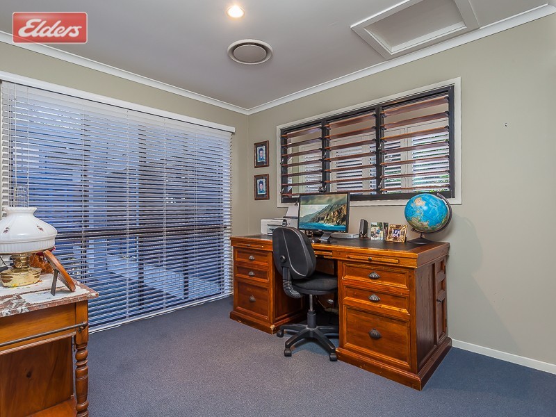 1 Alderwood Court, Ferny Hills QLD 4055