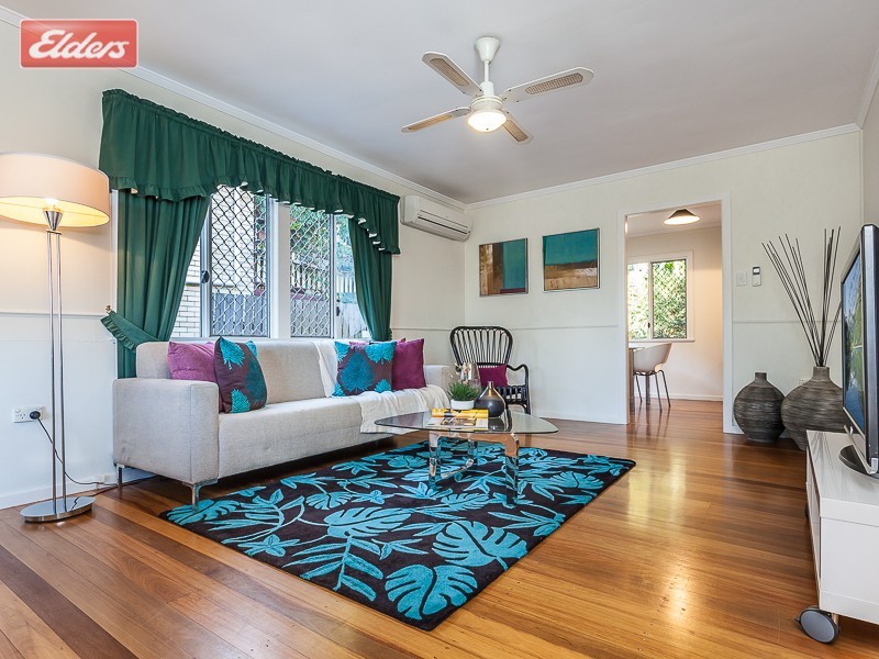 33 Landscape Street, Stafford Heights QLD 4053