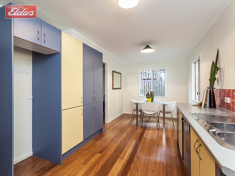 33 Landscape Street, Stafford Heights QLD 4053