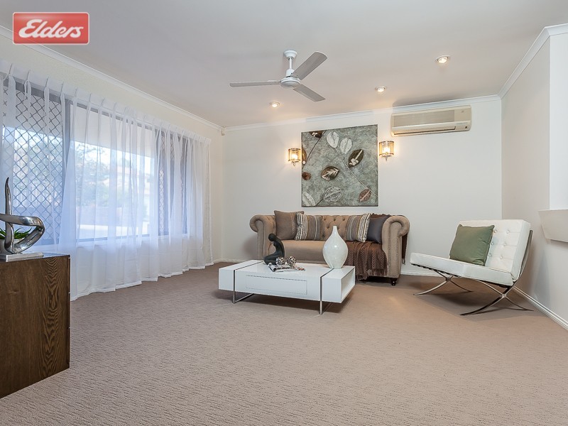 15 Bankhead Crescent, Stafford Heights QLD 4053