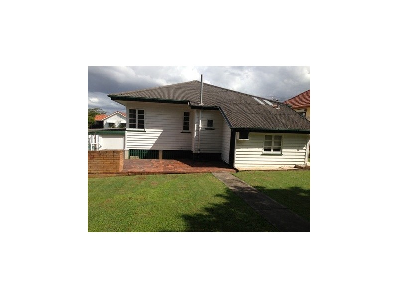 11 Sunny Avenue, Wavell Heights QLD 4012