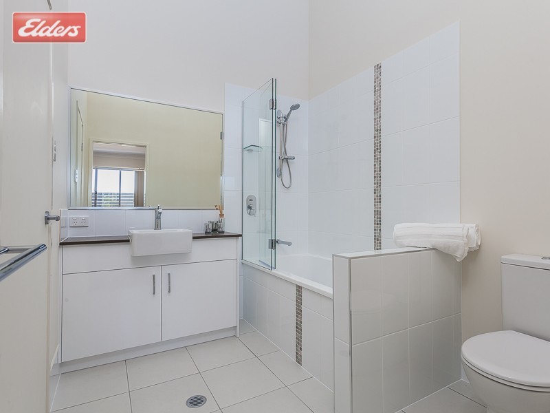 53 Whites Road, Chermside West QLD 4032