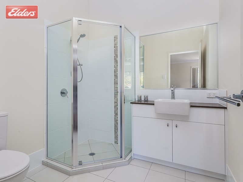 53 Whites Road, Chermside West QLD 4032