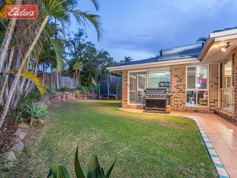 17 Oakmont Crescent, Albany Creek QLD 4035