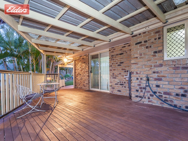17 Oakmont Crescent, Albany Creek QLD 4035