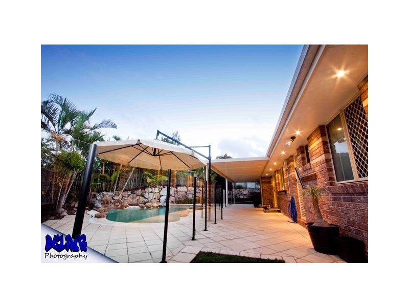 74 Reginald Avenue, Arana Hills QLD 4054