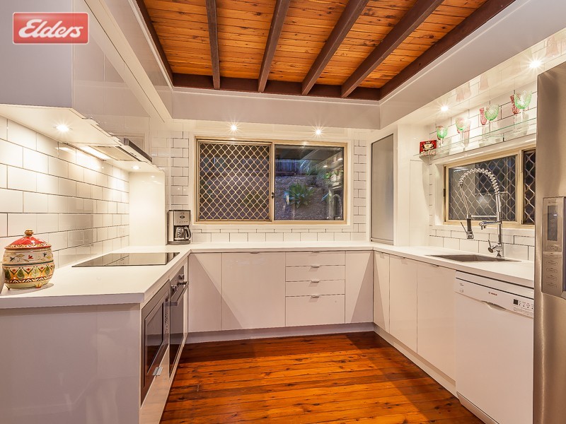 27 Plucks Road, Arana Hills QLD 4054