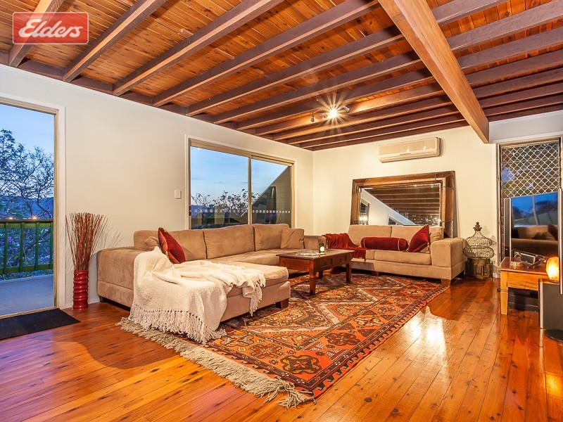 27 Plucks Road, Arana Hills QLD 4054