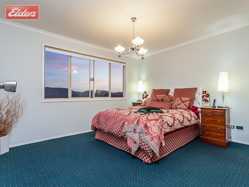 27 Plucks Road, Arana Hills QLD 4054