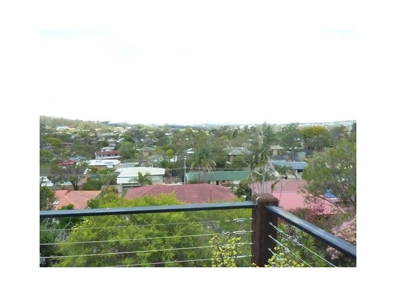 1038 South Pine Road, Everton Hills QLD 4053