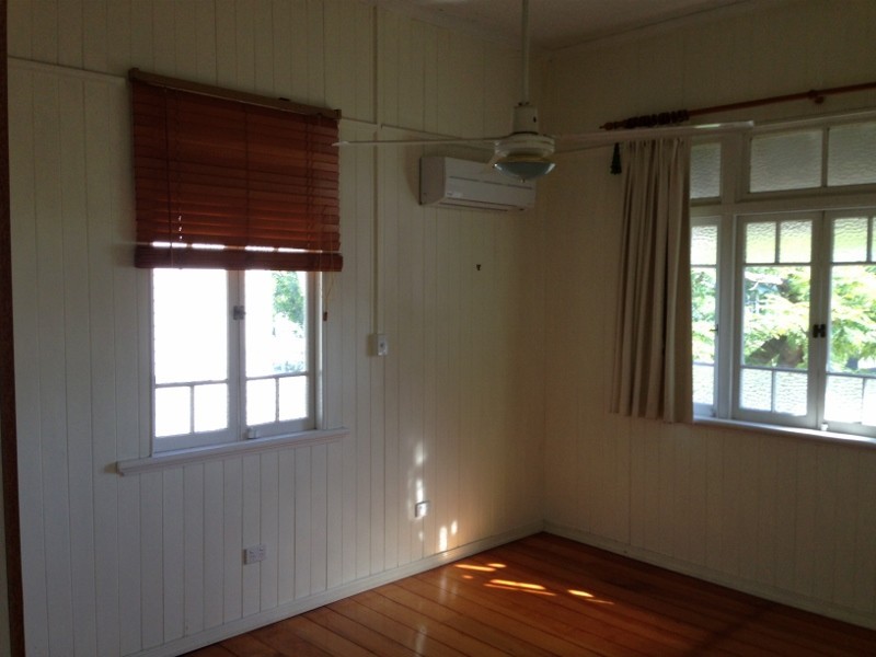 10 Grays Road, Gaythorne QLD 4051