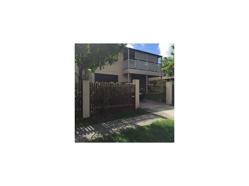17 Curwen Terrace, Chermside QLD 4032