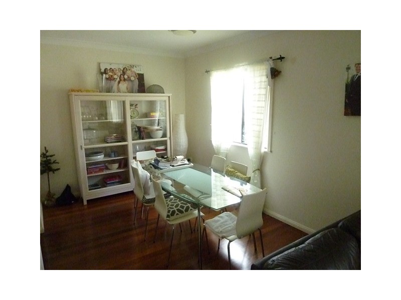 17 Curwen Terrace, Chermside QLD 4032