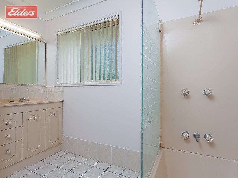 7/12 Corkwood Court, Arana Hills QLD 4054