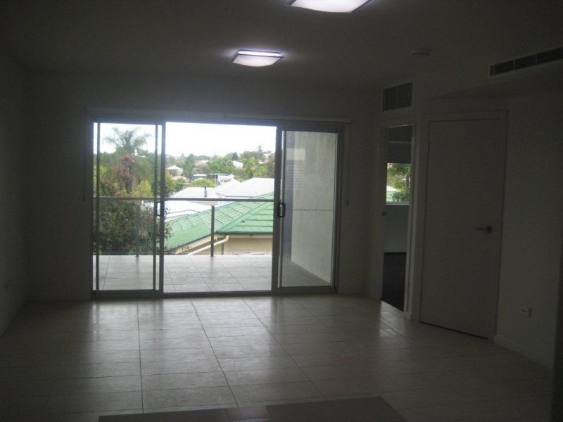 2/62 Rode Rd, Wavell Heights QLD 4012