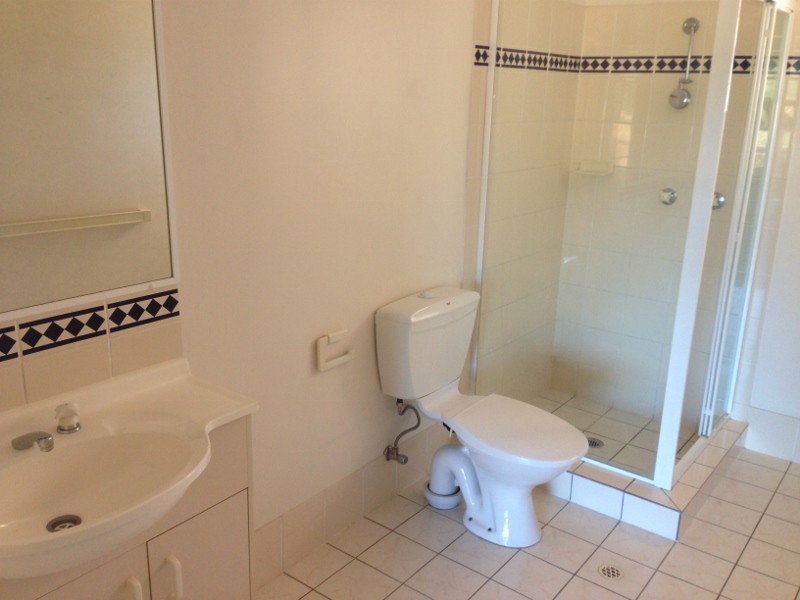 22/11 Glin Avenue, Newmarket QLD 4051