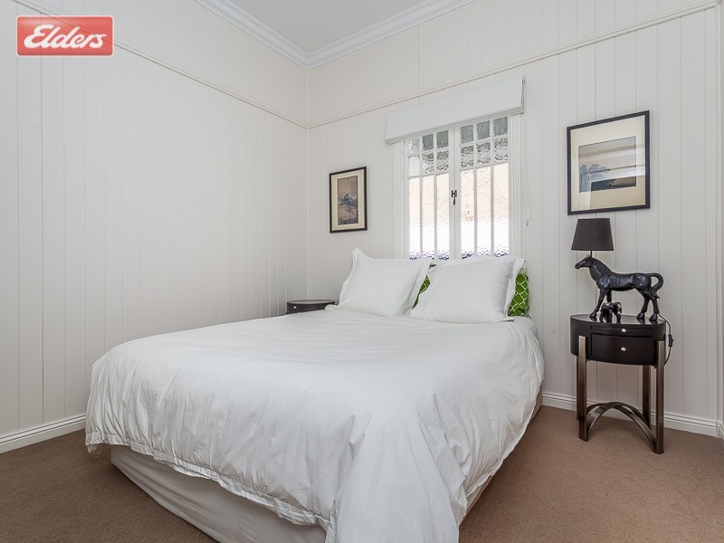 90 Thistle St, Gordon Park QLD 4031