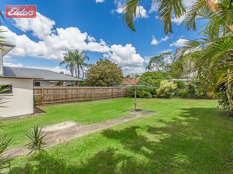 18 Forrest St, Everton Park QLD 4053