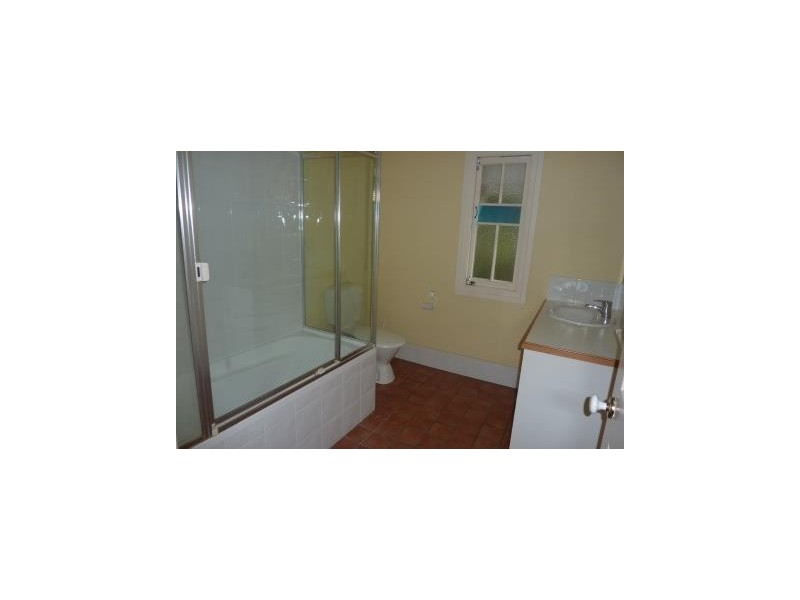 113 Empress Terrace, Bardon QLD 4065