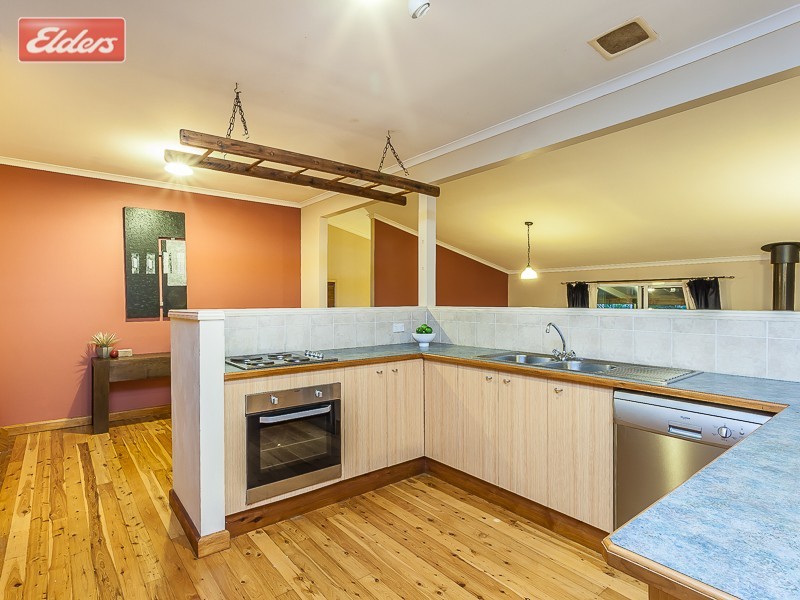 4 Woodgate Court, Ferny Hills QLD 4055