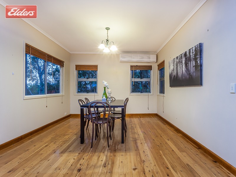 4 Woodgate Court, Ferny Hills QLD 4055