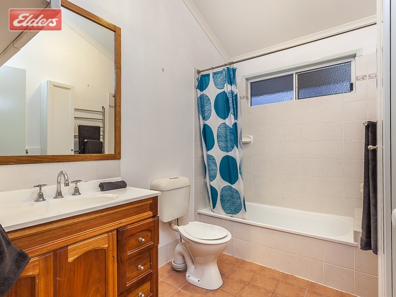 4 Woodgate Court, Ferny Hills QLD 4055