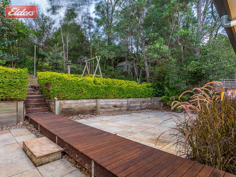4 Woodgate Court, Ferny Hills QLD 4055