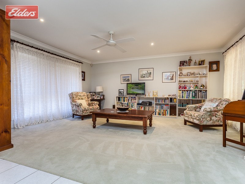 6 Rinn Avenue, Bunya QLD 4055