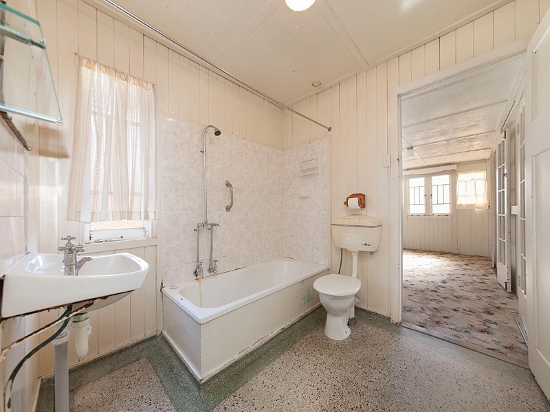 7 Royal Parade, Alderley QLD 4051