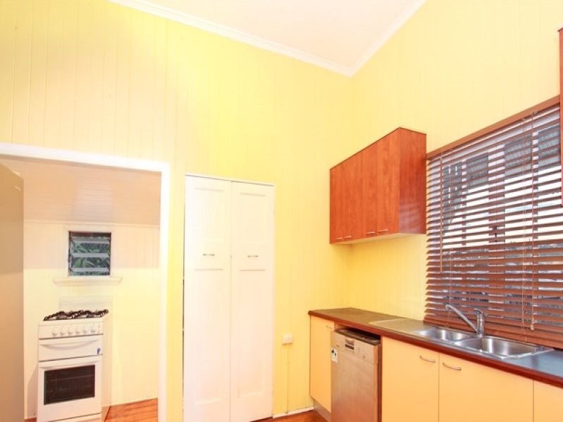 84 Somerset Street, Windsor QLD 4030