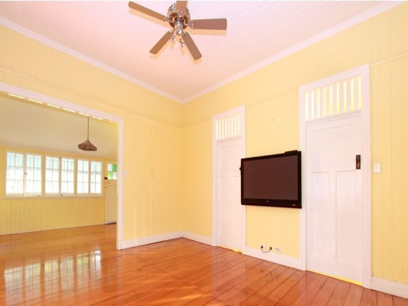 84 Somerset Street, Windsor QLD 4030