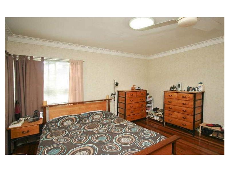 16 Guntur Street, Stafford QLD 4053