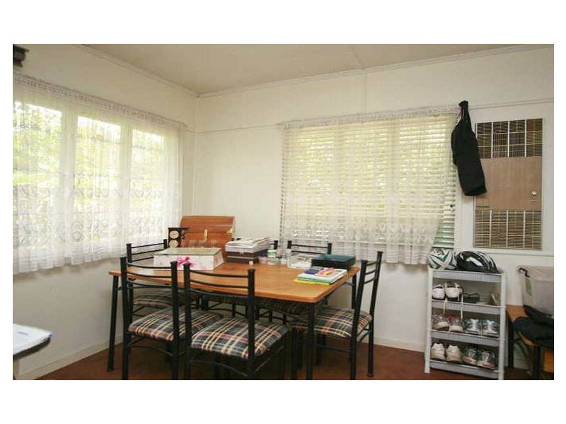 16 Guntur Street, Stafford QLD 4053