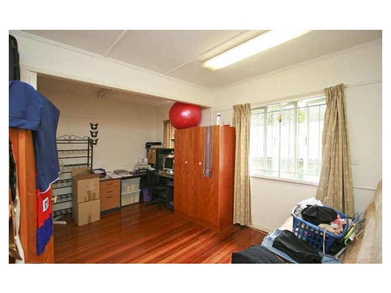 16 Guntur Street, Stafford QLD 4053