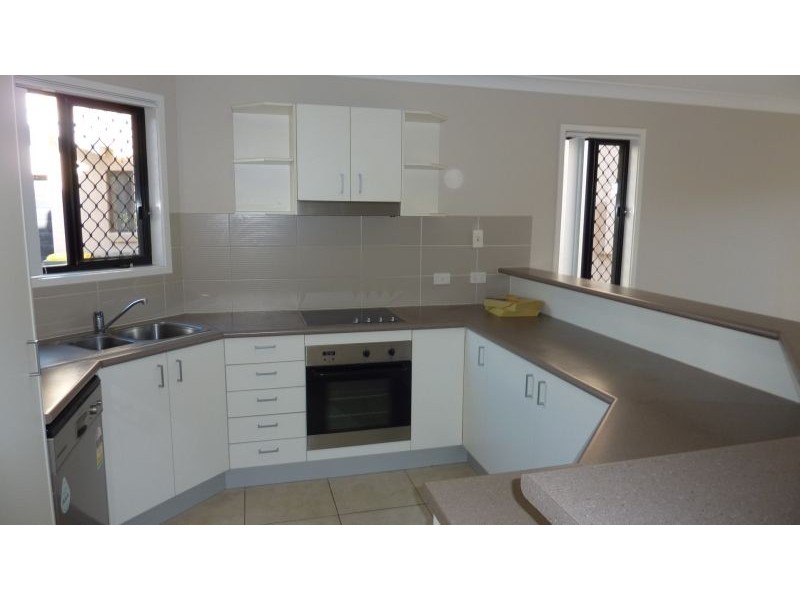 2/5 Seabrook Street, Kedron QLD 4031