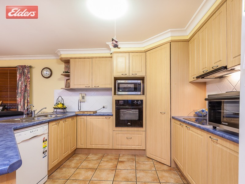 87 Hillenvale Avenue, Arana Hills QLD 4054