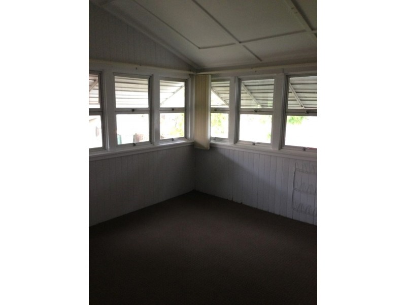 16 Arthur Street, Woody Point QLD 4019