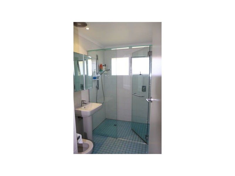 18 Warringah Street, Everton Park QLD 4053