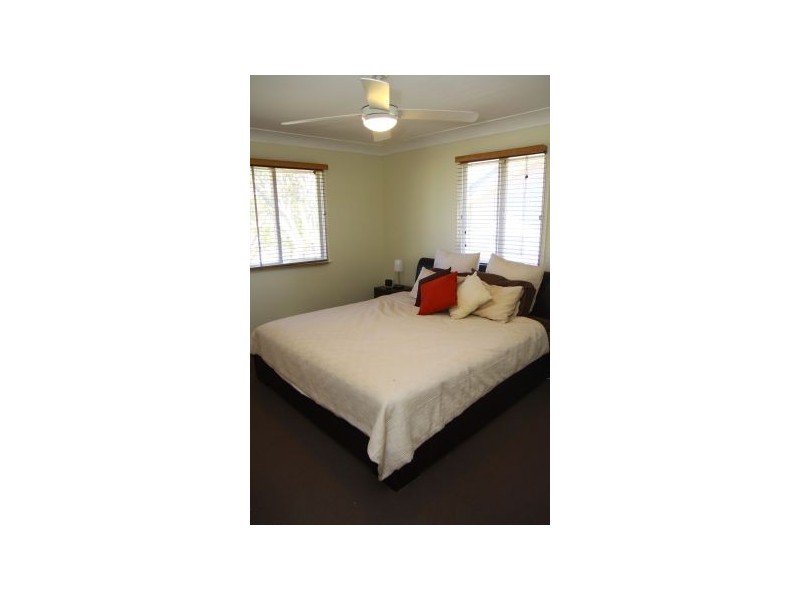 18 Warringah Street, Everton Park QLD 4053