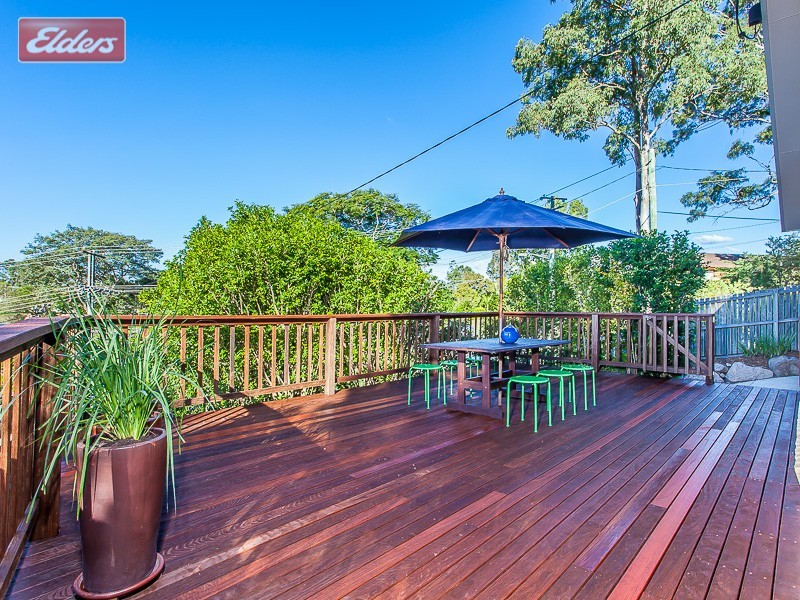 15 Tombondan Crescent, Ferny Hills QLD 4055