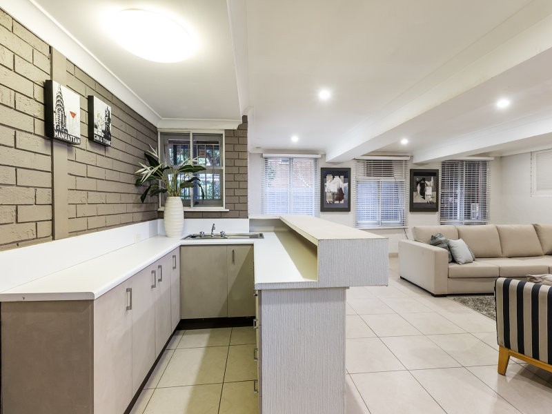 10 Purdy St, Aspley QLD 4034