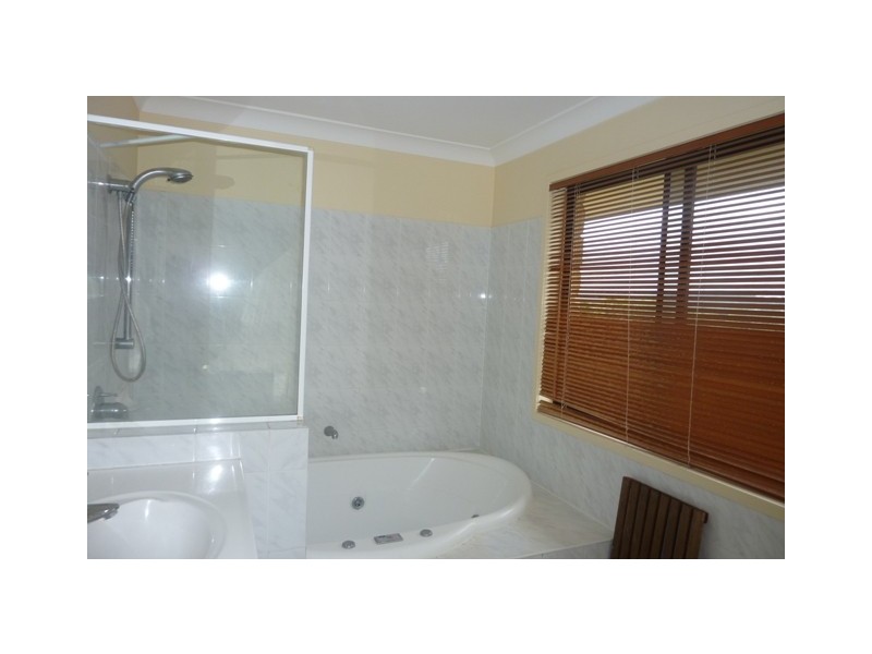 5 Willis Close, Keperra QLD 4054