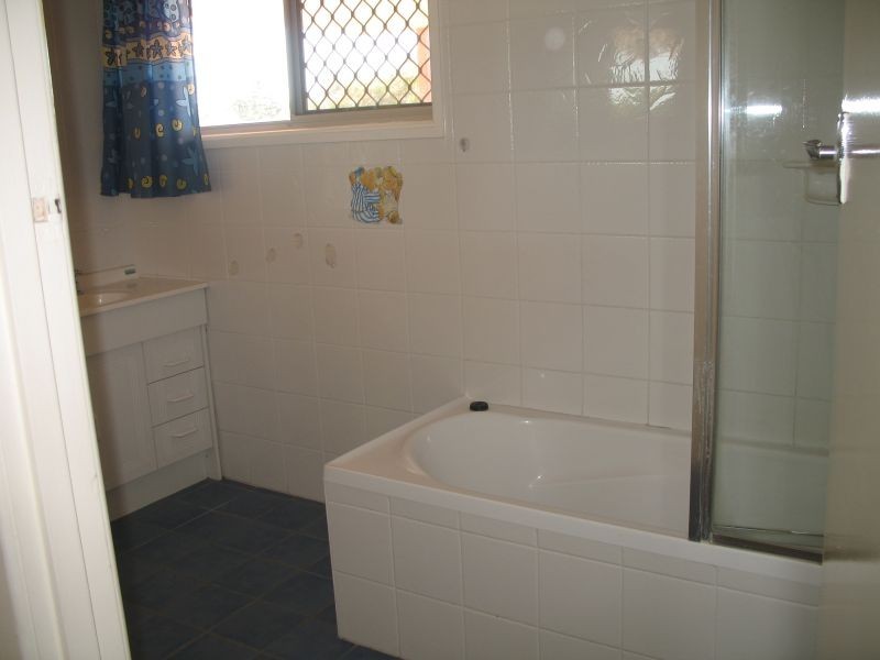 33 Redwood Street, Stafford Heights QLD 4053