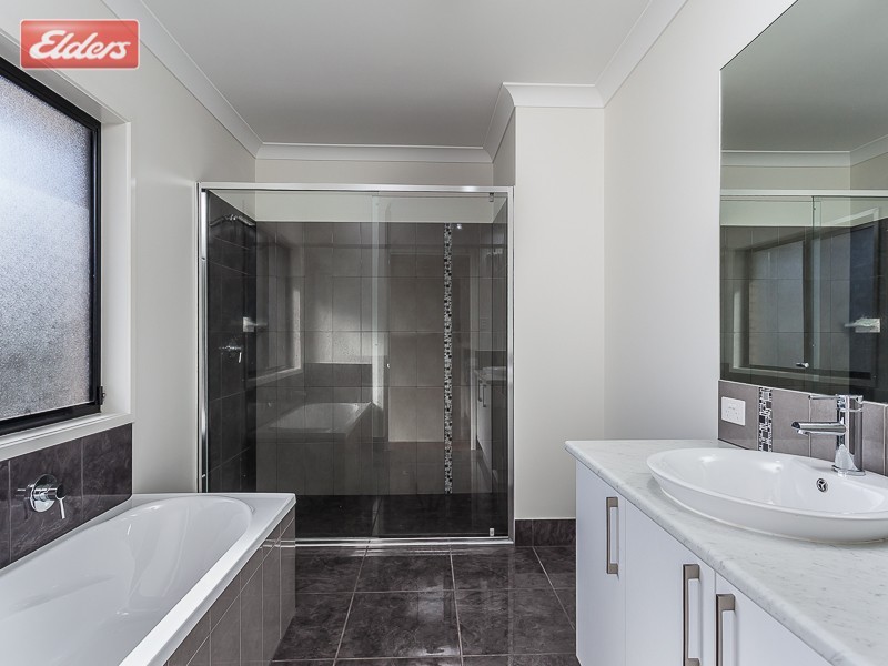 5 Barton St, Everton Park QLD 4053