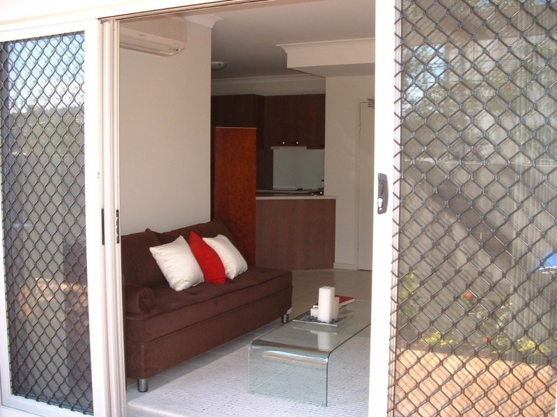 1/45 Railway Avenue, Indooroopilly QLD 4068